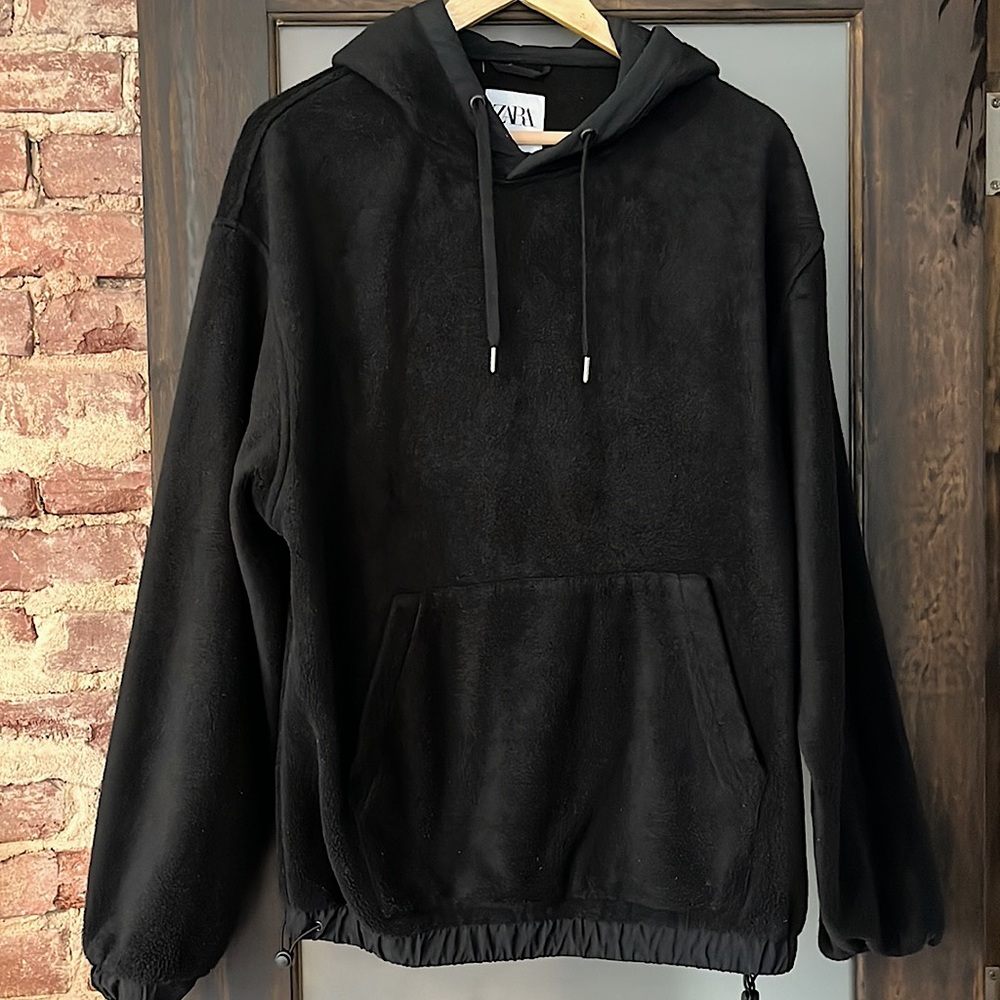 Zara Mens Pull-Over Fleece